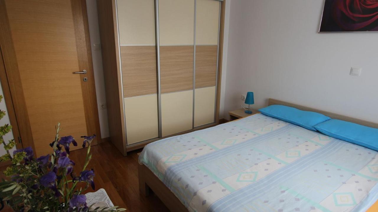 Apartments Vabec Malinska Exterior photo